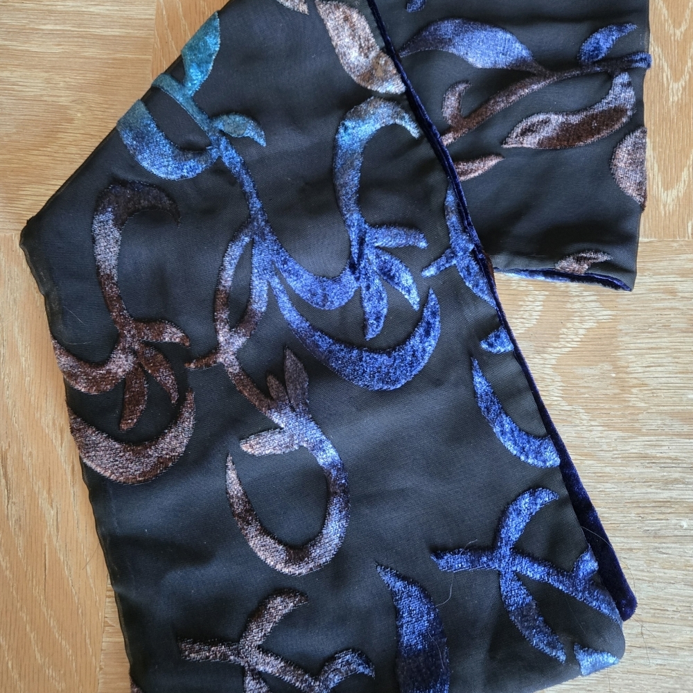 Classique Entier Vintage Velvet Multicolor with Botanical Scarf -47" x 7.5"